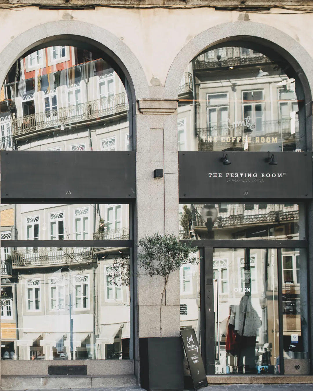 Café Coup - The Feeting Room