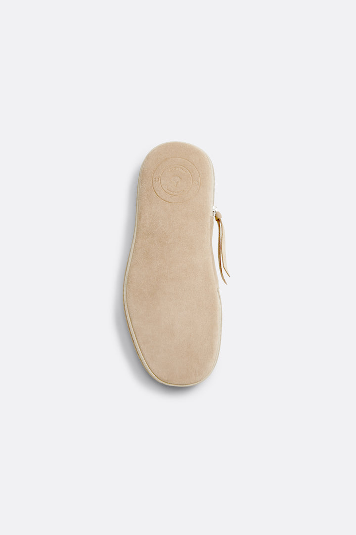 Bedroom slippers in beige - Handcrafted Suede - Coup D'État Portugal