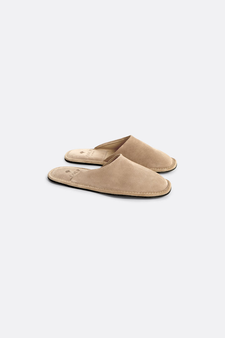 Bedroom slippers in beige - Handcrafted Suede - Coup D'État Portugal