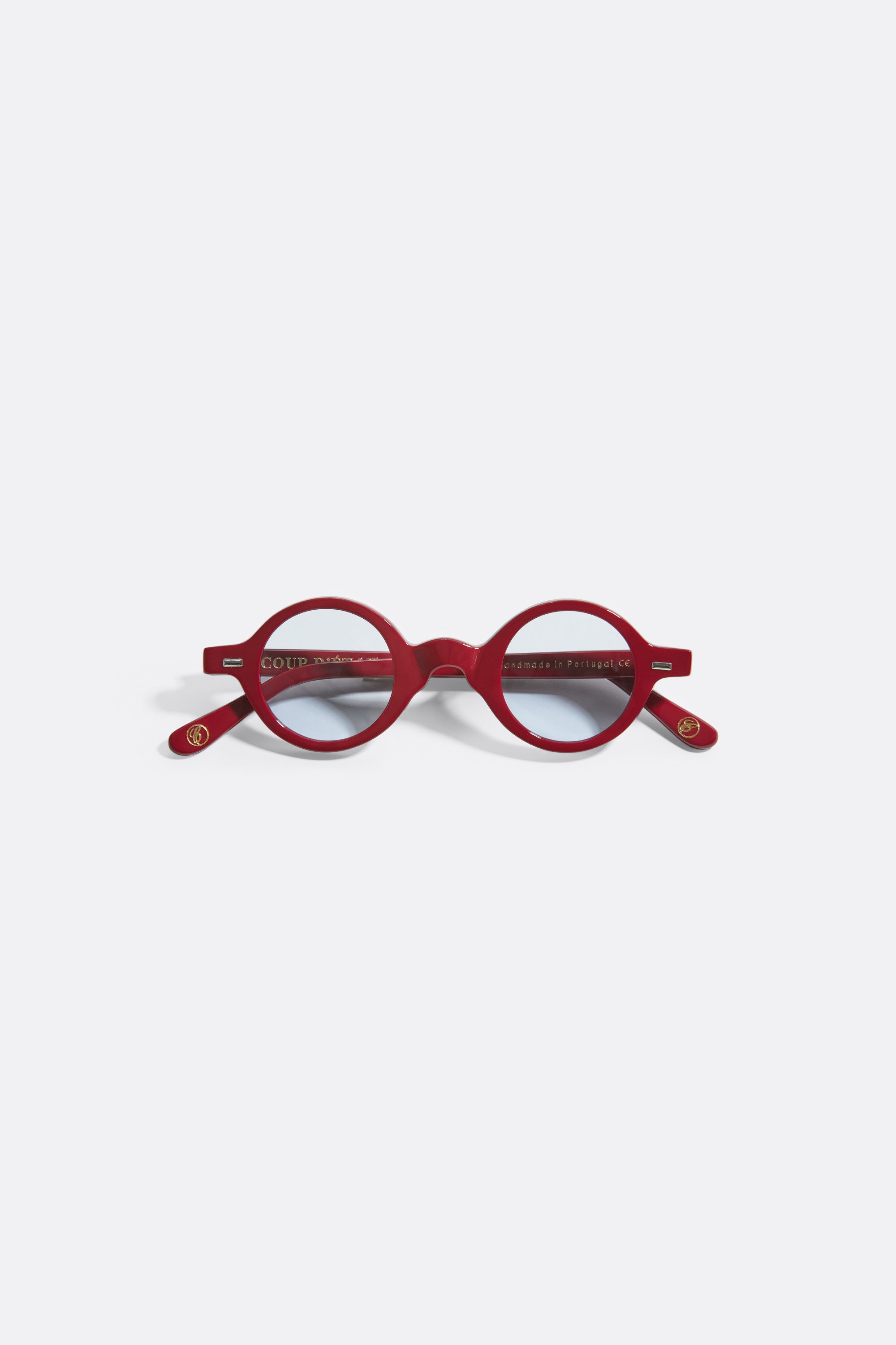 Sunglasses in Bordeaux with light blue lenses  Handcrafted - Coup D'État Portugal