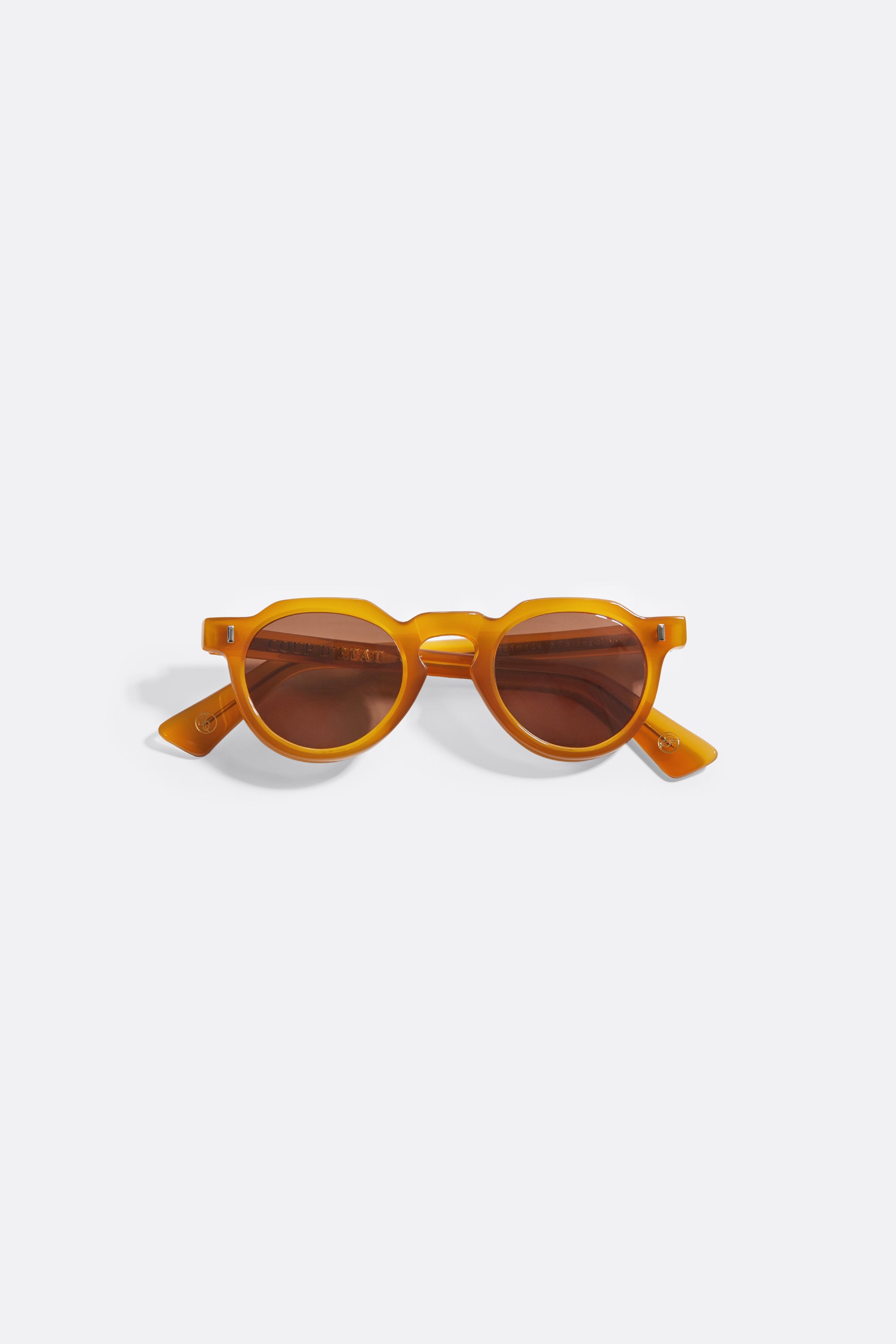 Sunglasses in hazel Brown wi dark Brown lenses - Handcrafted - Coup D'État Portugal