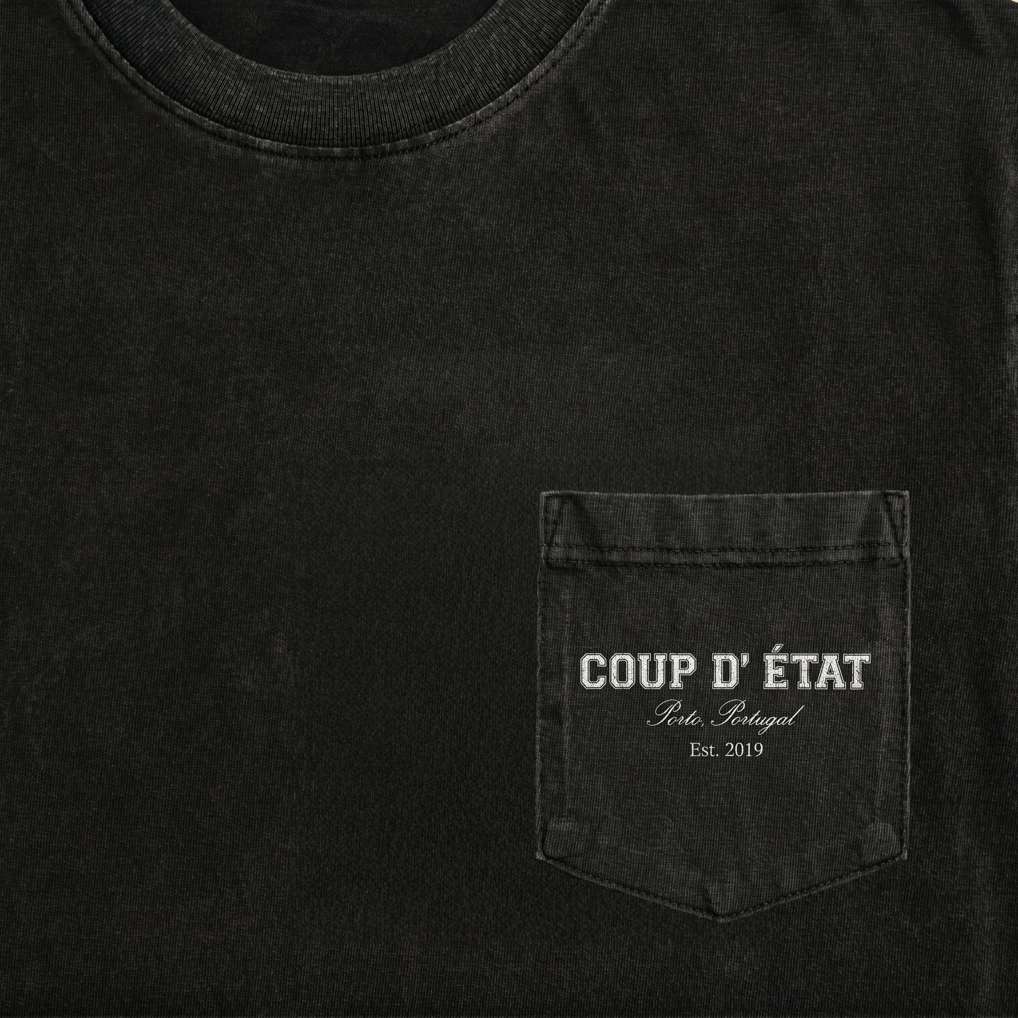 T-Shirt com Bolso