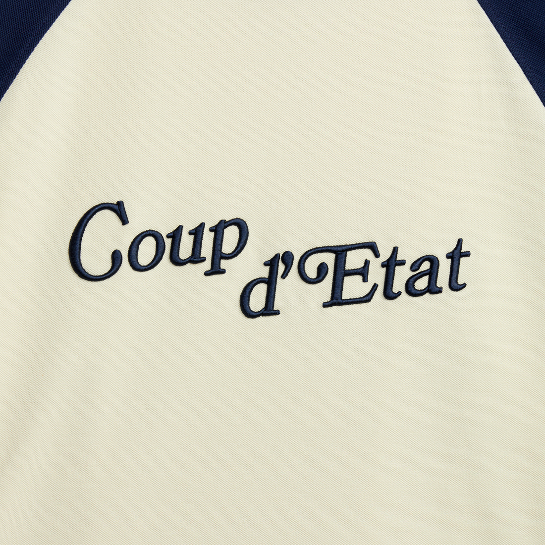 Longsleeve T-Shirt in Off-White and Navy blue - Coup D'État Portugal